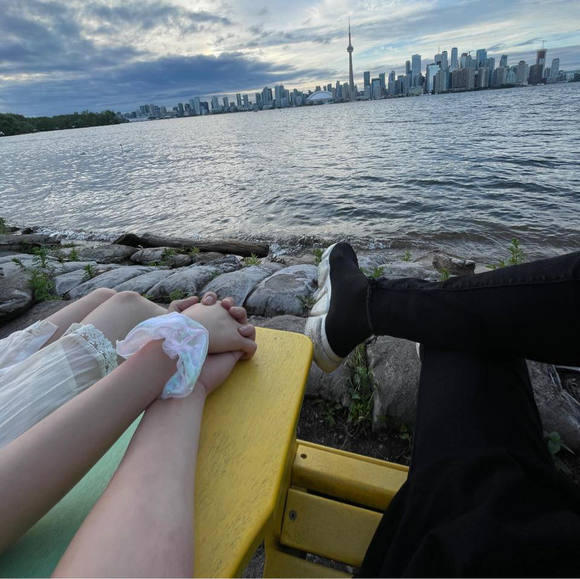 Meet your Posher, Nguyễn - Picture 1 of 1